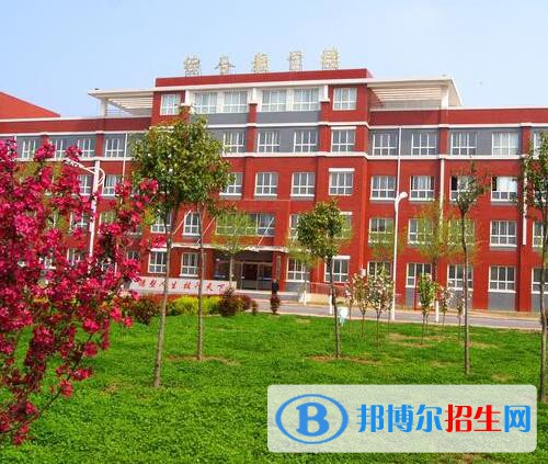 清豐職業(yè)技術(shù)學(xué)校2021年報(bào)名條件、招生對(duì)象