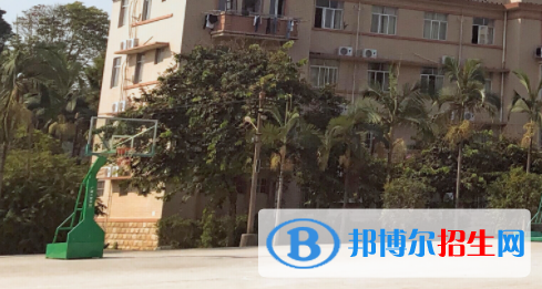 廣西工貿職業(yè)技術學校網站網址 