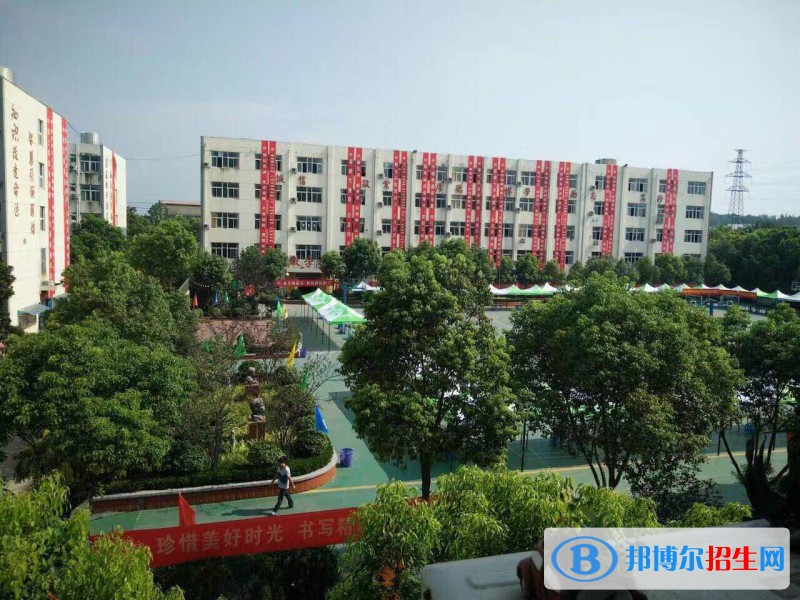 南京市2020年鐵路學(xué)校和幼師哪個(gè)好