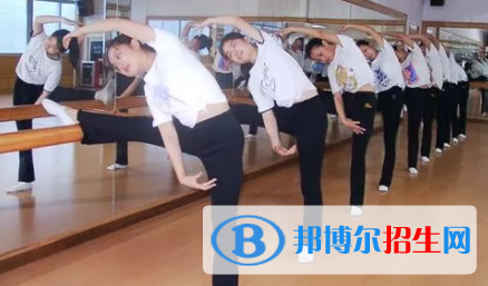 武威遠(yuǎn)博技工學(xué)校2020年學(xué)費(fèi)、收費(fèi)多少