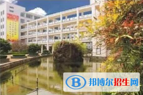 臨海豪情汽車工業(yè)學校地址在哪里