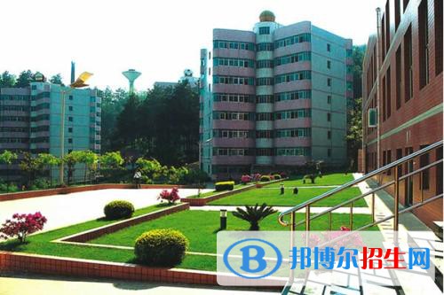 貴陽(yáng)財(cái)經(jīng)學(xué)校怎么樣，好不好