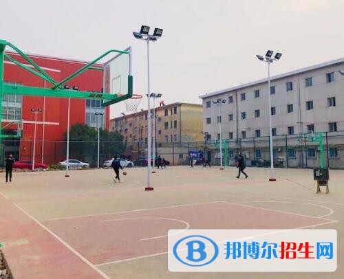 新鄉(xiāng)工業(yè)學(xué)校2021年報名條件、招生對象
