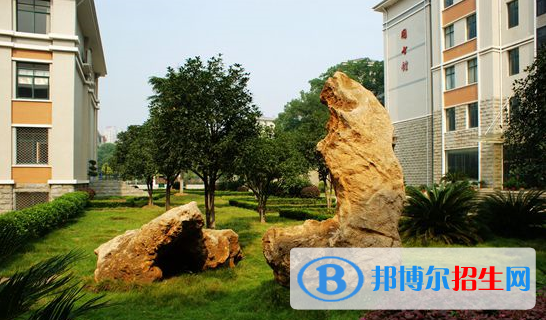 湖北機械工業(yè)學校3