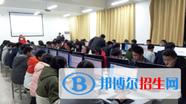 蘭州財稅學(xué)校2020年學(xué)費、收費多少