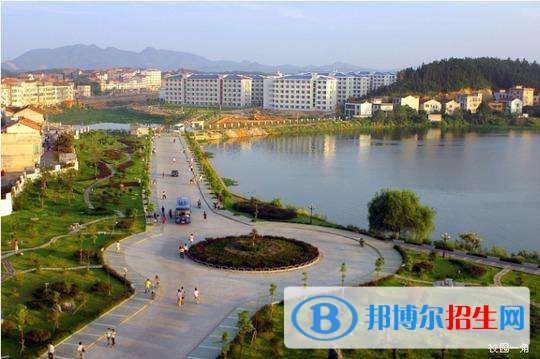 黃岡華晟中等專業(yè)學校怎么樣、好不好