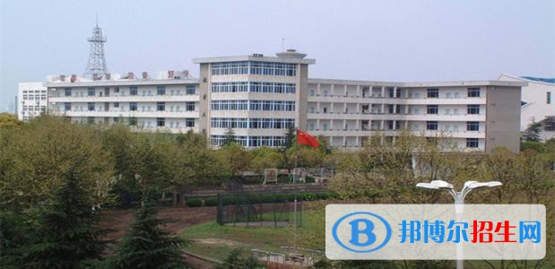 貴陽(yáng)電力技工學(xué)校2020年招生辦聯(lián)系電話
