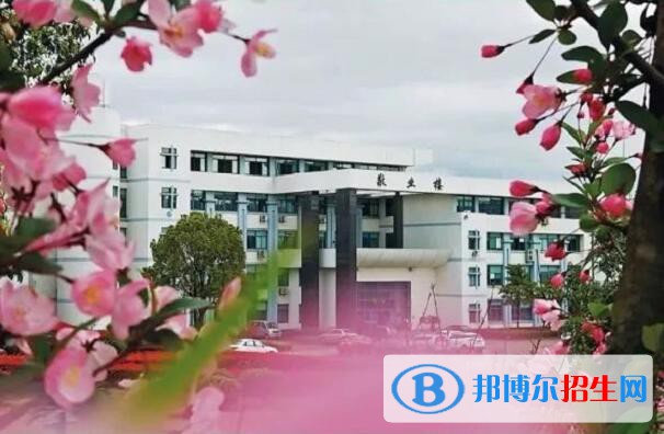江山中等專業(yè)學(xué)校2020年報(bào)名條件、招生要求、招生對(duì)象