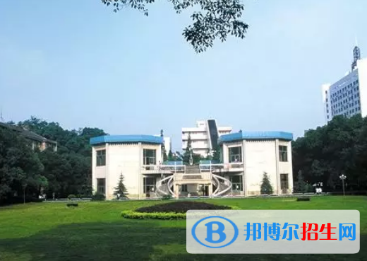 長沙2020年比較好的鐵路學(xué)校大專學(xué)校