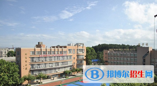 貴陽(yáng)工具廠技工學(xué)校2020年報(bào)名條件、招生要求、招生對(duì)象