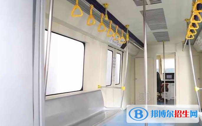 重慶2022年讀鐵路學(xué)校需要什么條件