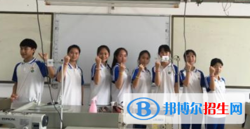 柳州工業(yè)職業(yè)技術(shù)學(xué)校2020年報(bào)名條件、招生要求、招生對(duì)象 