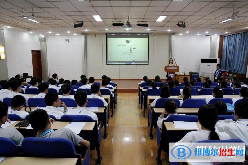 河北經(jīng)濟管理學(xué)校2020年招生辦聯(lián)系電話