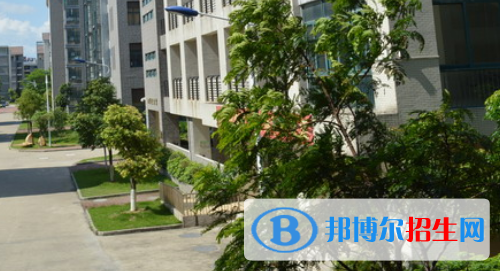 佛山高明區(qū)職業(yè)技術(shù)學(xué)校地址在哪里