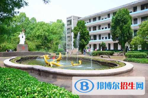 成都2020年初中生能讀的鐵路學(xué)校