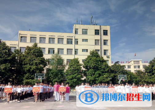 萍鄉(xiāng)工業(yè)中等專業(yè)學(xué)校怎么樣、好不好