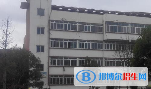 清鎮(zhèn)中等職業(yè)技術(shù)學(xué)校2020年報(bào)名條件、招生要求、招生對(duì)象