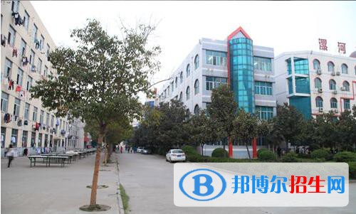 漯河第一中等專業(yè)學(xué)校2021年報(bào)名條件、招生對(duì)象