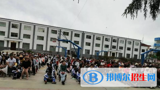 徽縣職業(yè)中專2020年報(bào)名條件、招生要求、招生對(duì)象