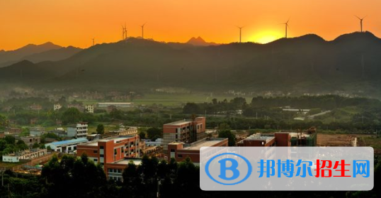 興業(yè)中等職業(yè)技術(shù)學(xué)校怎么樣、好不好