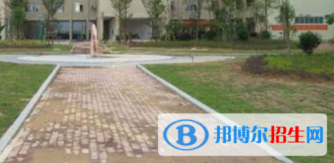 容縣衛(wèi)生學校2020年報名條件、招生要求、招生對象