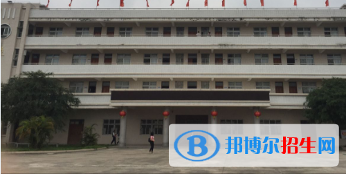 陸豐技工學(xué)校2020年報名條件、招生要求、招生對象