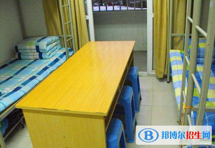 來(lái)鳳中等職業(yè)技術(shù)學(xué)校2020年宿舍條件