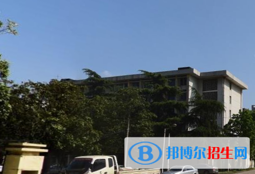 武鋼高級技工學(xué)校3
