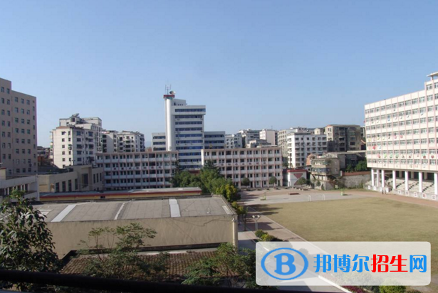 鄖陽(yáng)科技學(xué)校3