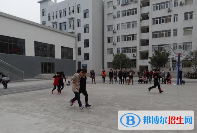?？德毥讨行膶W(xué)校怎么樣、好不好
