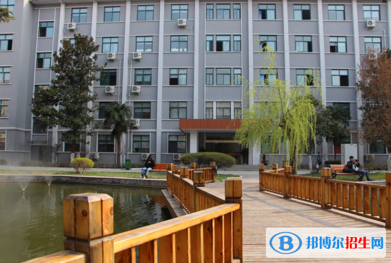 河南電子科技學(xué)校2021年報(bào)名條件、招生要求、招生對象