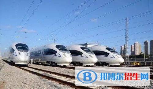 成都2020年男生在鐵路學(xué)校學(xué)什么好