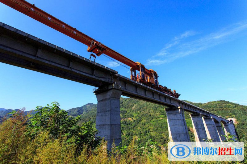 成都2020年男生讀鐵路學(xué)校學(xué)什么專業(yè)好