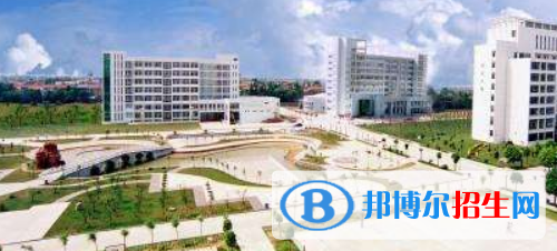 湖北仙桃高級(jí)技工學(xué)校2020年報(bào)名條件、招生要求、招生對(duì)象