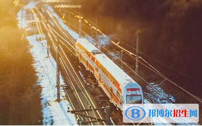 貴陽2020年400分能上鐵路學校嗎