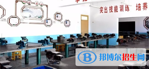 金塔汽車(chē)修理中等專(zhuān)業(yè)學(xué)校2020年招生辦聯(lián)系電話(huà)