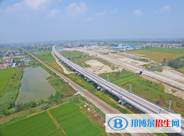 成都2020年女生上鐵路學(xué)校學(xué)什么專業(yè)好
