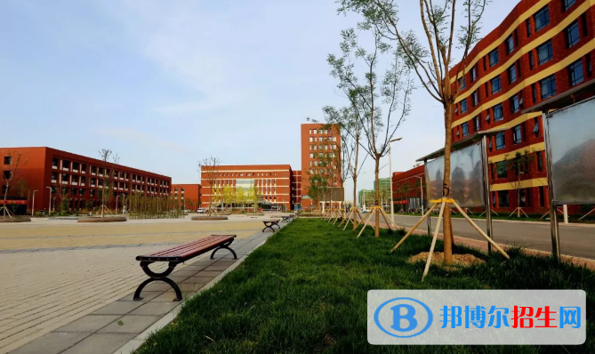 石家莊財經(jīng)商貿學校