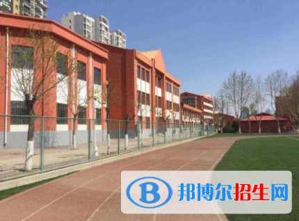 秦皇島渤海科技中等專業(yè)學(xué)校
