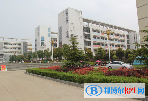 固始職業(yè)教育中心2021年報(bào)名條件、招生要求、招生對(duì)象