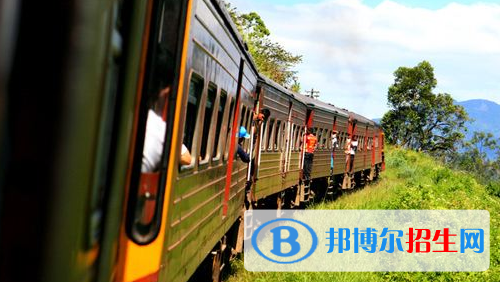 貴陽2020年讀鐵路學(xué)?？梢钥即髮W(xué)嗎