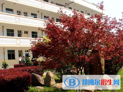 海寧衛(wèi)生學(xué)校2020年招生簡章