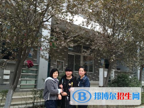 河南新聞出版學(xué)校2021年學(xué)費(fèi)、收費(fèi)多少