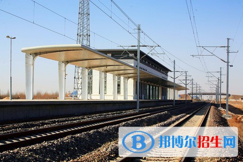 成都2020年去讀鐵路學(xué)校學(xué)什么對(duì)以后好一點(diǎn)