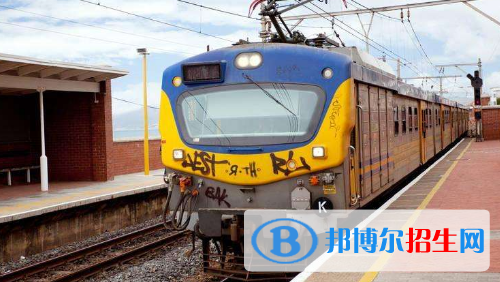 六盤水2020年初中生能讀什么鐵路學(xué)校