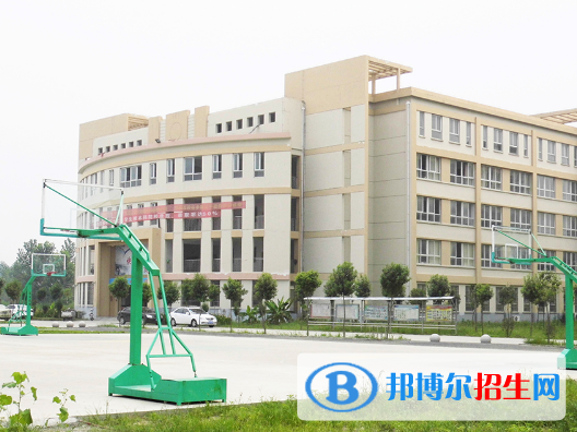 阜陽工商貿(mào)易學(xué)校2020年報名條件、招生要求、招生對象