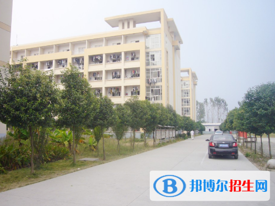 阜陽工商貿(mào)易學(xué)校怎么樣、好不好
