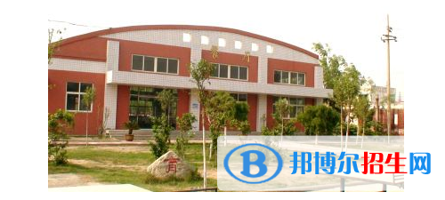 焦作冶金建材高級技工學(xué)校2021年招生辦聯(lián)系電話