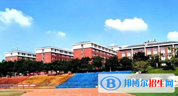 重慶2022年男生可以讀汽修學校嗎