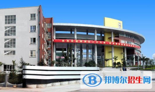 重慶2022年適合女生的汽修學(xué)校